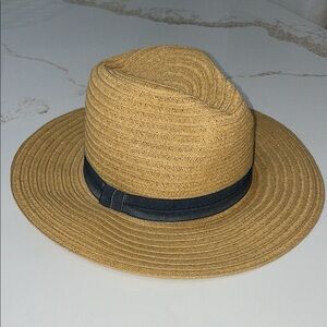 The Hatter Company Straw Sun Hat with Black Band / Charcoal